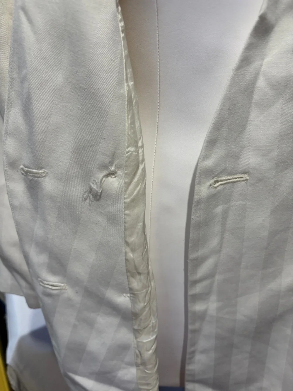Women's Ivory Double-Breasted Blazer size 14 p oversized - Picture 5 of 6